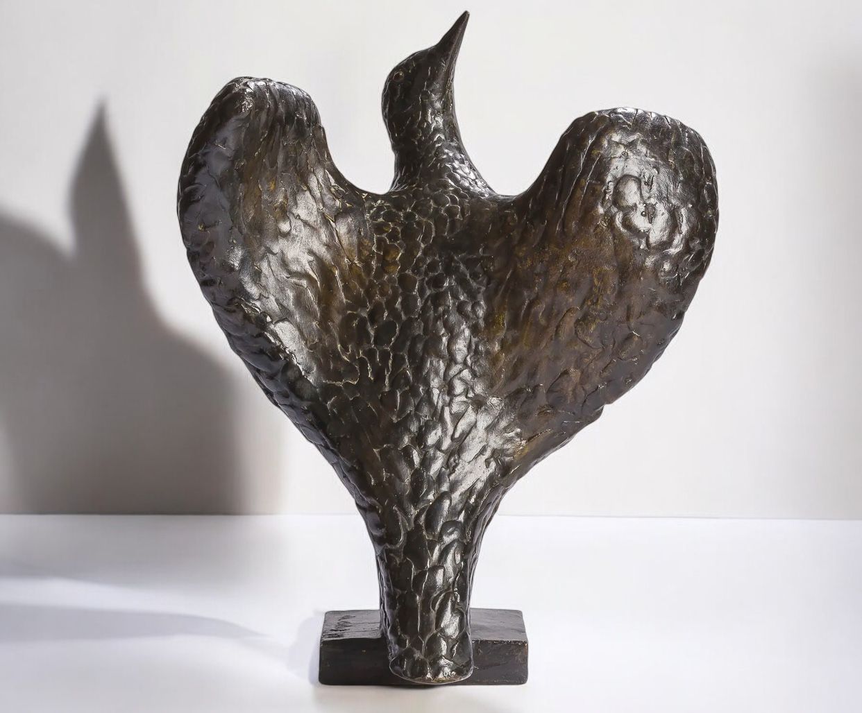 Chana Orloff, aigle en bronze