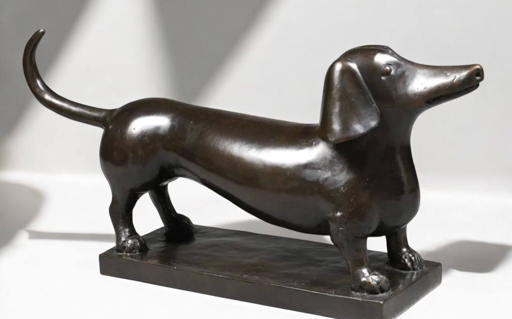 Chana Orloff, chien en bronze