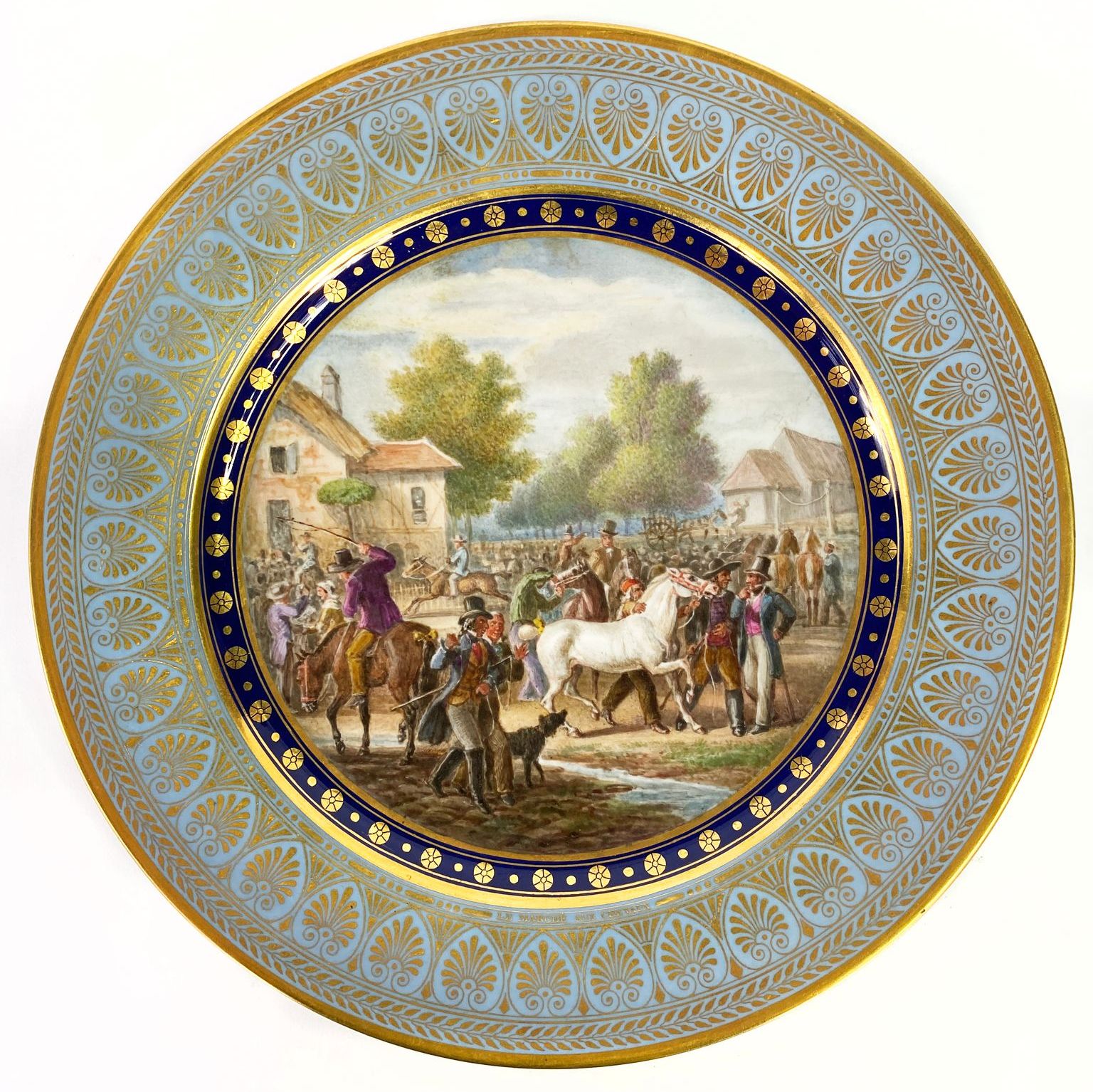 Assiette en porcelaine de Sèvres au émaux peints