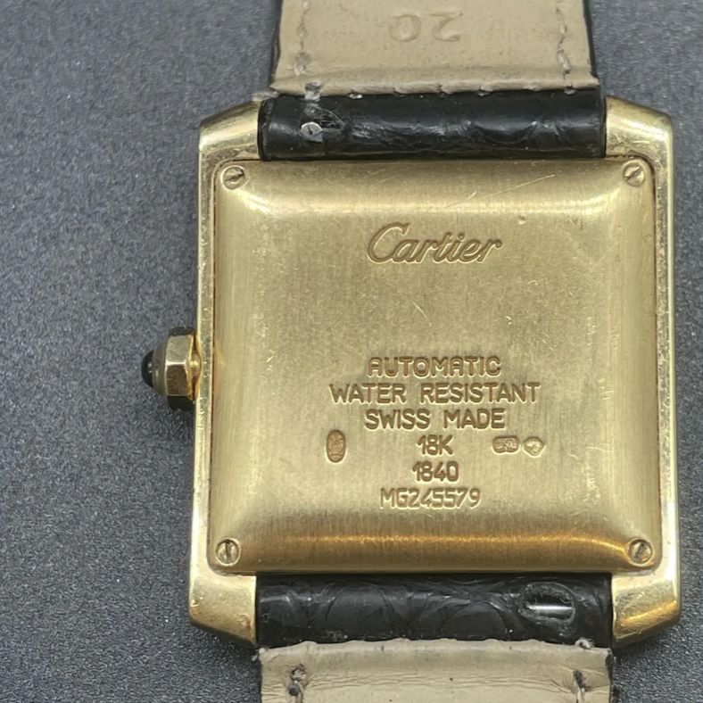 Signature de Cartier sur un modèle Tank